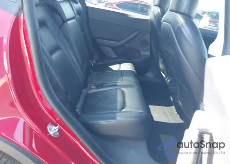 2021 Tesla Model Y Long Range Dual Motor All-Wheel Drive z USA, uszkodzony, nr VIN 5YJYGDEE7MF141276